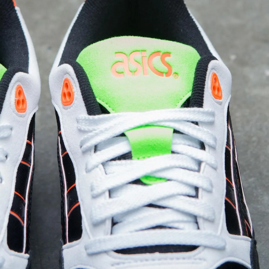 Asics Tiger Men Gel-Saga (black / shocking orange)