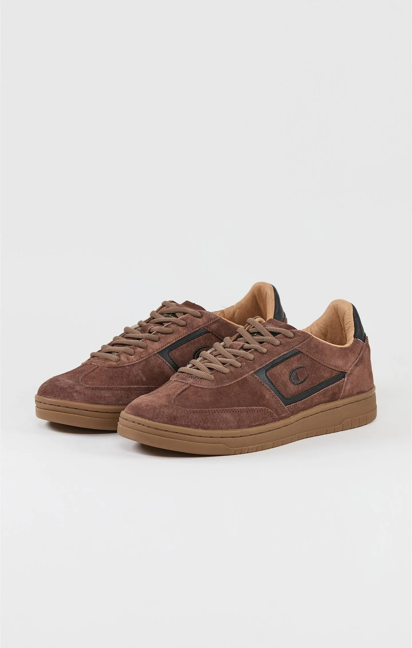  CL78 Suede Low Trainers     