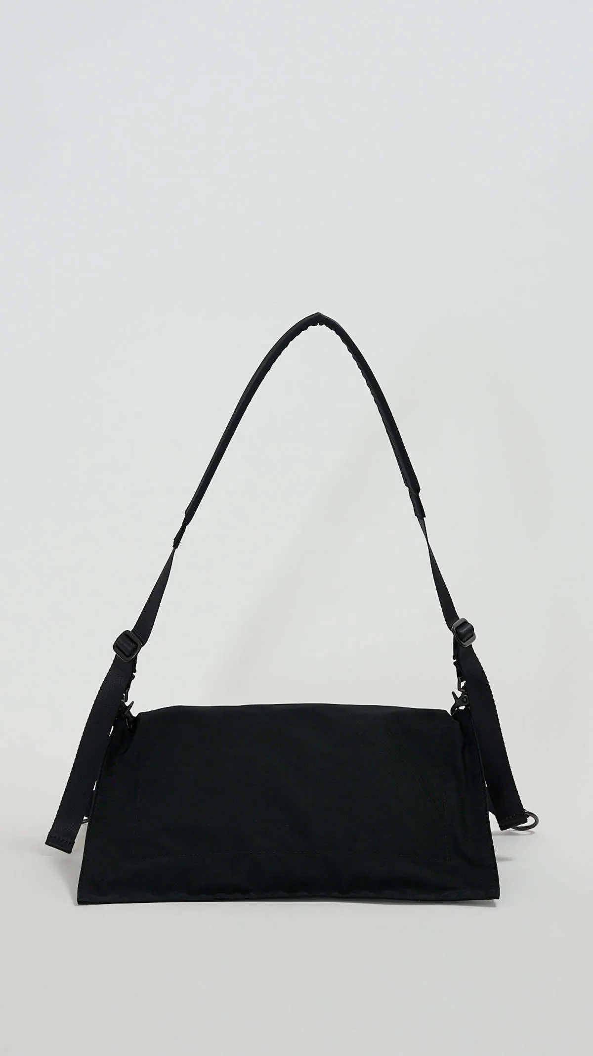 Gabardine Medium Flat Shoulder Bag - Black