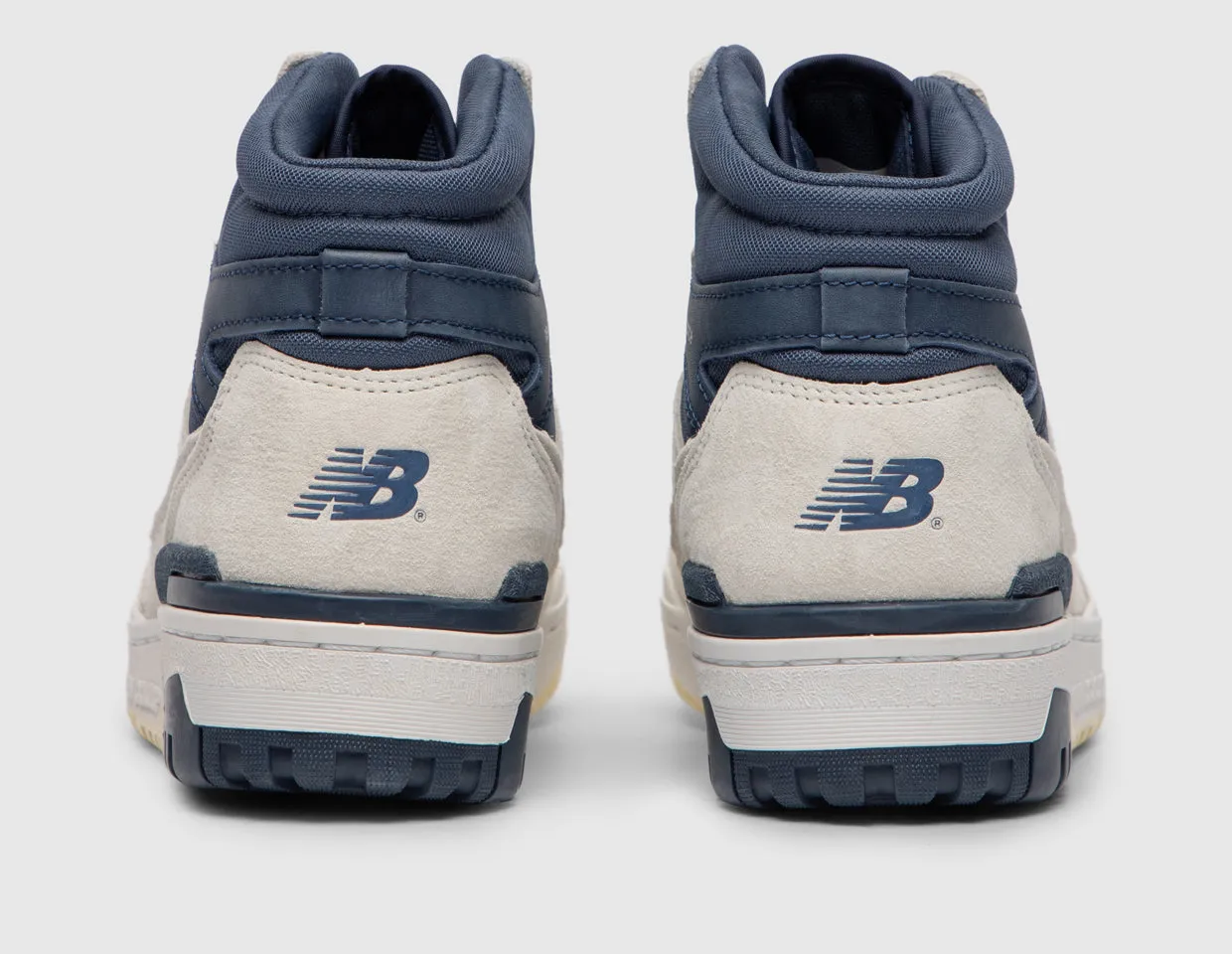 New Balance BB650RVN Sea Salt / Navy