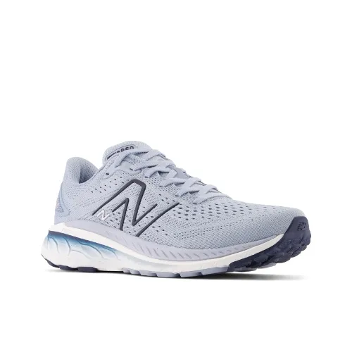 NEW BALANCE M860V13