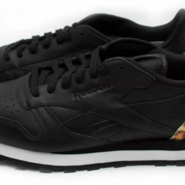 Reebok Classic Leather Beast Black/White/Red V59397 Sz 9...