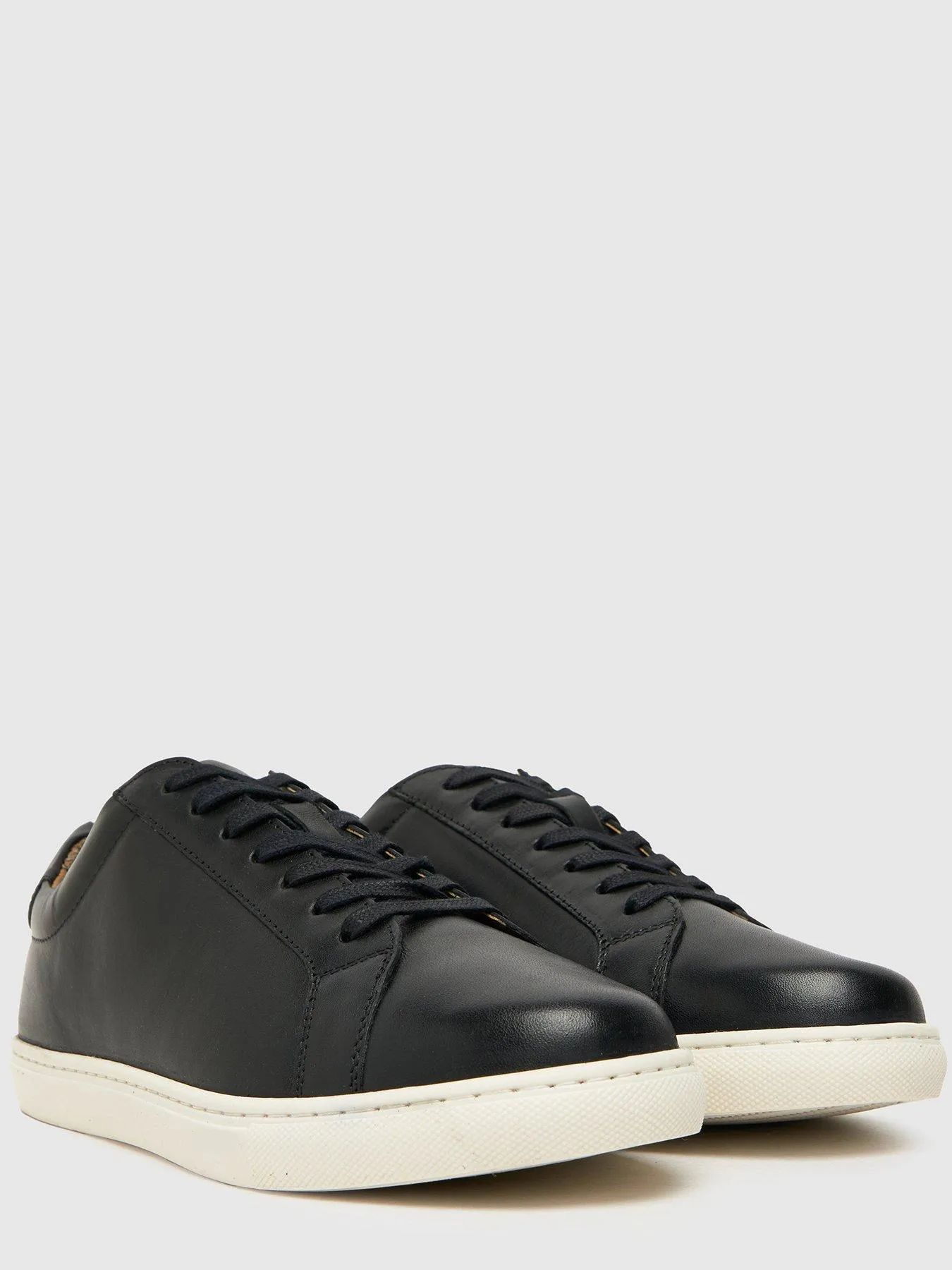 Schuh Wayne Leather Cupsole Trainers - Black