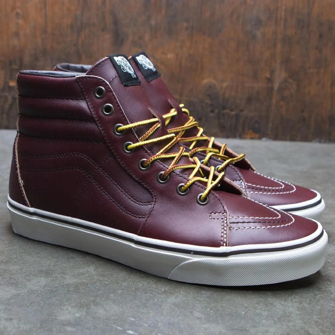 Vans Men SK8-Hi - Groundbreakers (burgundy / rum raisin)