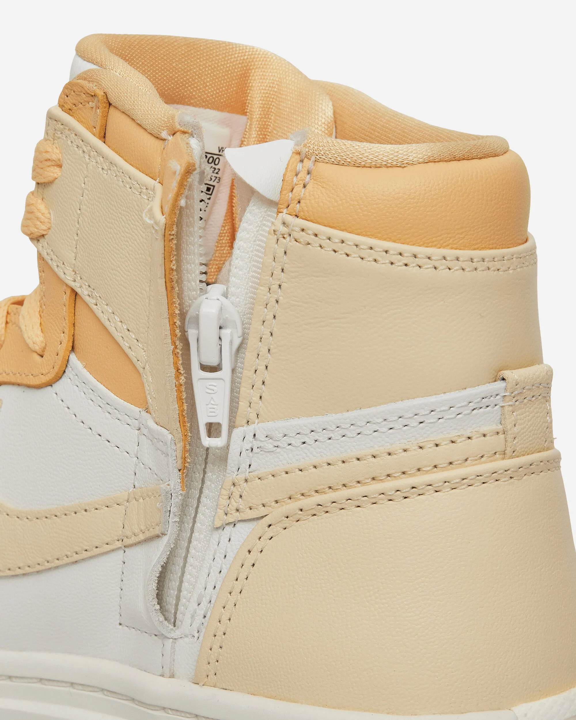 WMNS Air Jordan 1 Elevate High Sneakers Celestial Gold